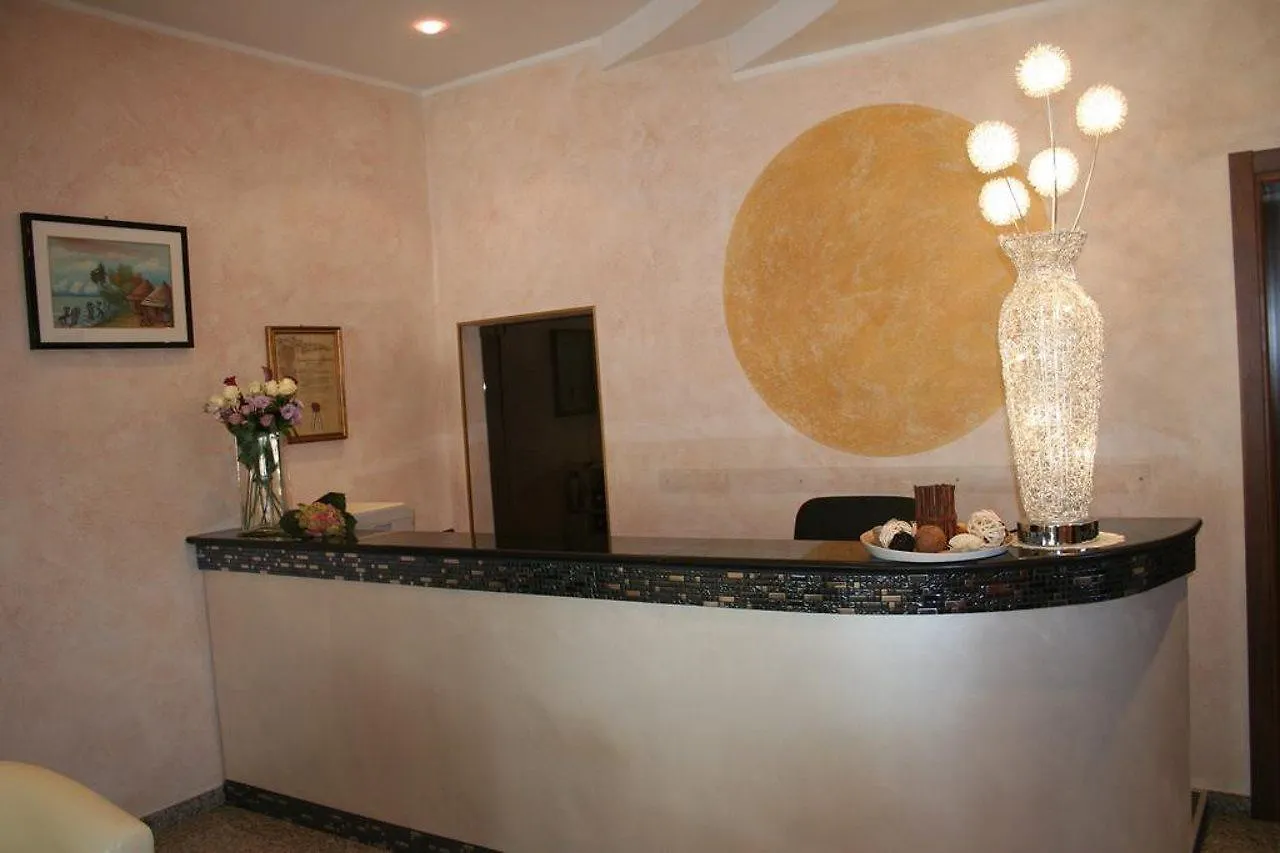 Hotel Trifoglio Lido di Jesolo 3*,  İtalya